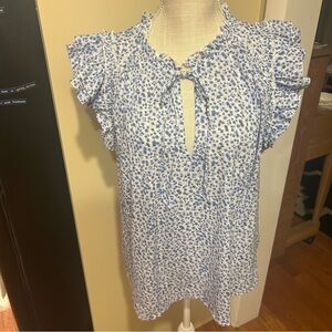 NWT GAP Flutter Sleeve Split Neck Tie Flower Blouse/ Shirt Size Medium